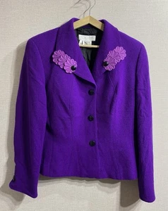 Escada lila/violette Blazer Jacke Gr. 40 mit Metall Blumen Ornamenten - RAR - Bild 1 von 8
