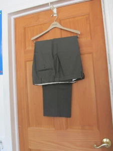 Men's Haggar Green Dress Pants, Flat Front, Size 40 x 29 - Afbeelding 1 van 4