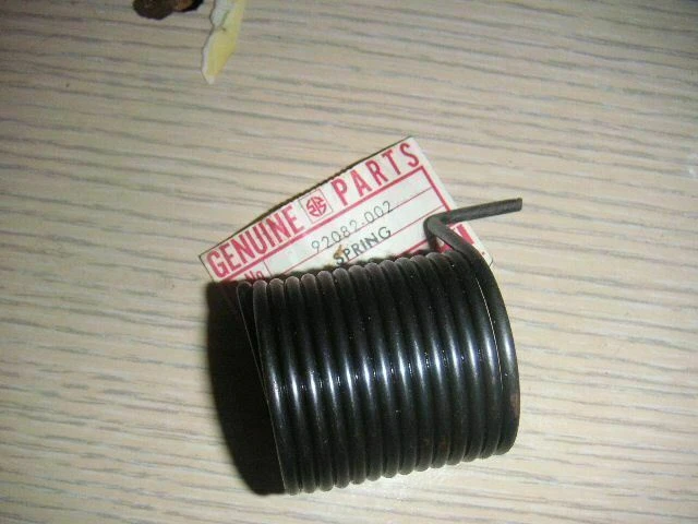 Пружина стартера F4 F5 F6 F7 F8 F9 F81M 92082-002 Kawasaki новая из старых запасов - Изображение 1 из 1