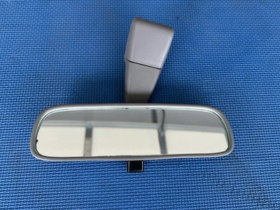 Espejo retrovisor Toyota RAV4 1996-1999 One usado color gris Foto 1 de 4