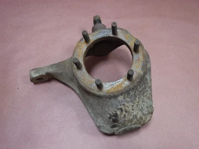 Jeep Cj5 Cj7 Cj8 77-86 Dana 30 Driver Disc Brake Steering Knuckle 6 Bolt - Image 1 of 4
