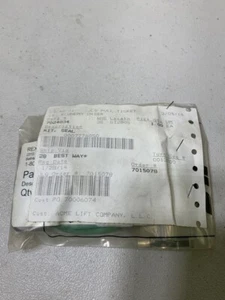 JLG PN: 7024034 SEAL KIT - Picture 1 of 1