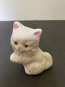 VINTAGE WHITE PORCELAIN KITTEN. 3.5” High - Bild 1 von 5