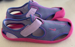 Nike Mädchen Wasserschuhe Gr. 3Y Sandalen NEU Lesen - Bild 1 von 7