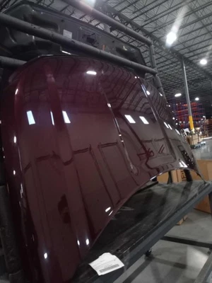 Capó usado se adapta a: Ford Explorer 2018 grado A Foto 1 de 4