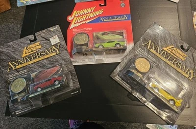 Johnny Lightning Anniversary Series, 30th Anniversary, Set Of 3 1970 Mopar  - Image 1 of 4