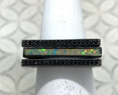 Juego de 3 anillos Kendra Scott Lucia Aqua Kyocera ópalo talla 6 tono Gunmetal Foto 1 de 4