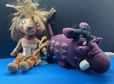 Disney Rey León El Musical de Broadway Simba Peluche y Pumba Warthog Disney 💛🌟 Foto 1 de 4