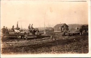 Ontario Wisconsin Aserradero Operación de tala c.1904-1918 RPPC Postal 27300 - Imagen 1 de 2