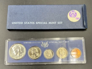 1967 US Mint SMS Special Mint Set in Blue Box & Plastic Case - Picture 1 of 6