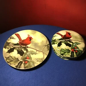 Hautman Brothers Christmas Cardinal In Holly Covered Dish And Plate - Picture 1 of 6