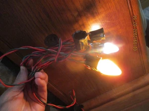 WORKING VINTAGE GILBERT CHRISTMAS LIGHT STRING/7 BULB SOCKETS - Picture 1 of 5