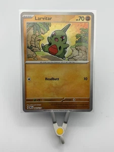 Larvitar (Master Ball Pattern) 047/131 Sv: Evoluzioni Prismatiche Holo - Foto 1 di 2