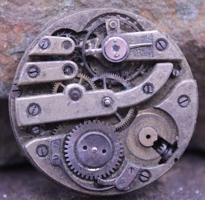 SWISS 3 FINGER POCKET WATCH MOVEMENT 40.6mm FOR REPAIR (A4) - Image 1 of 2