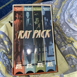 The Rat Pack - Boxed Set (VHS, 1999, 4-Tape Set) New Unplayed A&E Television - Imagen 1 de 3