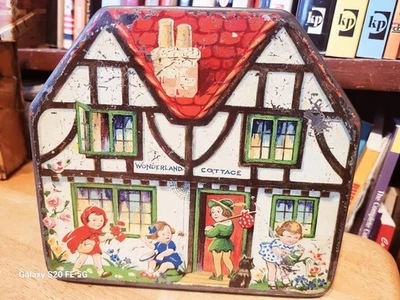 VINTAGE 1930'S  MACFARLANE LANG CO. TIN LITHO WONDERLAND COTTAGE BISCUIT BANK - Image 1 of 4