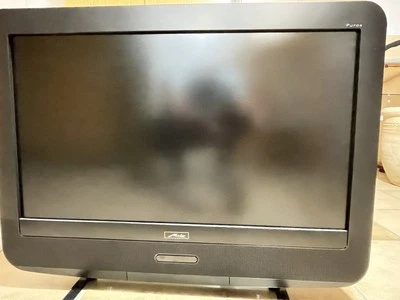 Metz Puros 32 81,3 cm (32 Zoll) 1080p HD LCD Fernseher - Bild 1 von 4