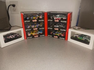 Juego de 8 NASCAR Quartzo 1/43 Die-Cast Stock Ranura Coche FUNDA RECIÉN SIN ABRIR ¡Como nueva! - Imagen 1 de 19