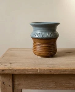 Vintage Brent Litsey Keramik Vase mit eingeschnittener Signatur | geriffelter Mund - Bild 1 von 7