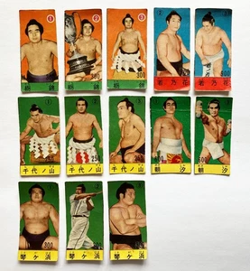 JAPANESE SUMO 1960s VINTAGE CARDS lot 13 - Tochinishiki Chiyonoyama Wakanohana - Picture 1 of 17