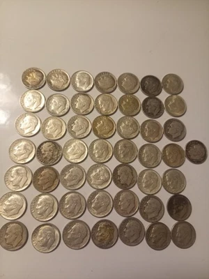 Rollo de monedas de diez centavos Roosevelt 90 por ciento de plata de 50 años mixtos Foto 1 de 3