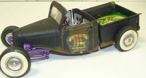 1/18  custom made  1936 Ford pick up , rusty, unrestored , barn find - Picture 1 of 5