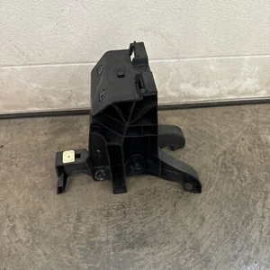 Genuine OEM Ford Focus Armrest Pad Bracket 2007 7S43A047A20-A - Picture 1 of 8