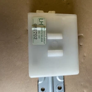 NISSAN Elgrand E51 Slide Door Control Unit 28573WL90A Left Passenger side Slide - Picture 1 of 9