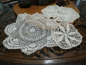 3 Vintage crocheted lace Doilies. Off white - Picture 1 of 6