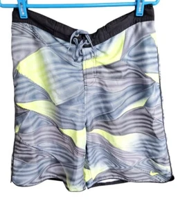 Nike Mens L Shorts Swim Trunks Athletic Colorful Beach Sports Running Pickleball - Picture 1 of 6