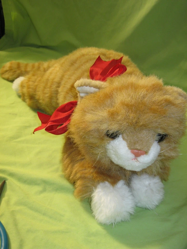 DE COLECCIÓN Hecho en Corea TY 1987 Peluche AL E KAT Dorado Tabby 20" Largo CAPOSICIÓN PLANA Gato Foto 1 de 4