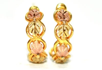 Black Hills 金色耳环 10K 金色半环耳环 Huggie 耳环 三色 — 第 1/4 张图片