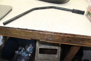 2005 TRIUMPH AMERICA OEM BLACK  HANDLEBARS  B27D - Bild 1 von 3