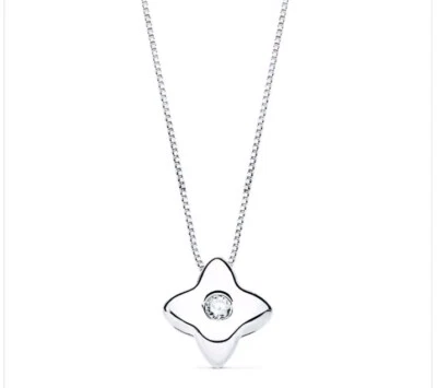 Collar oro 18k 750 mls. Oro Blanco. Estrella 5 MM. Con Diamante 0,015 Q.  - Imagen 1 de 4