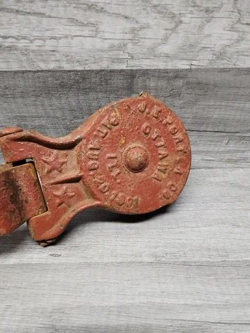 Primitive J E Porter SINGLE Farm Barn Door Roller Pat May 28, 1901 Stars Cover