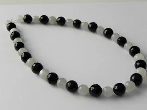Black onyx and grey moonstone gemstone necklace. - Picture 1 of 5