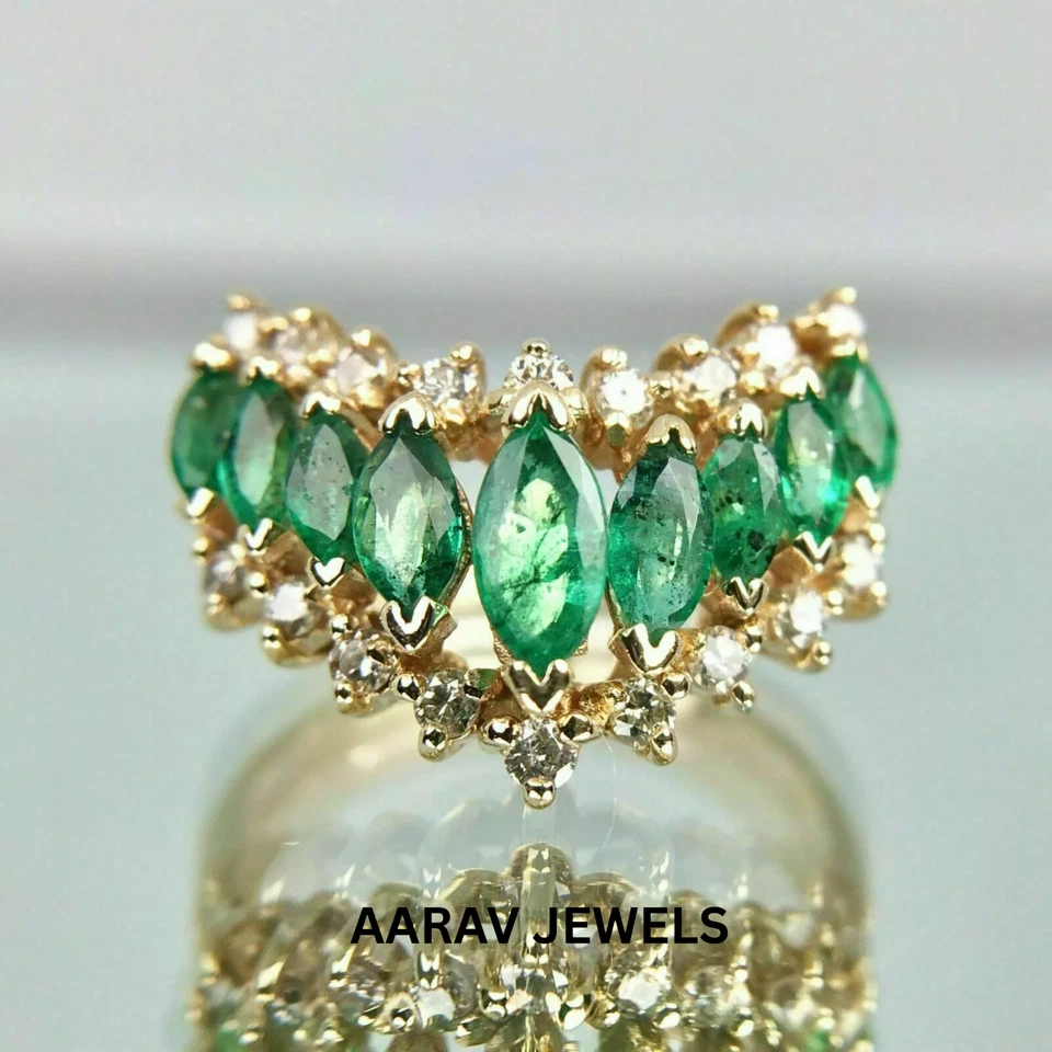 Anillo de compromiso esmeralda verde marquesa natural de 3 quilates enchapado en oro amarillo de 14 k Foto 1 de 4