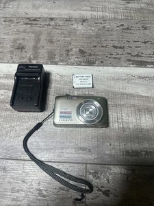 Nikon COOLPIX S3100 14.0MP Digital Camera-Battery, Charger - Picture 1 of 14