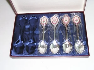 Vintage Souvenir Spoon Collectible Boxed Set Of 4- 5.25” Rose Pattern Spoons - Picture 1 of 1