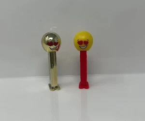 TOYS ZURU Surprise MINI BRANDS Series 1 Emoji Gold Heart Eyes Pez Plus 1 - Picture 1 of 1