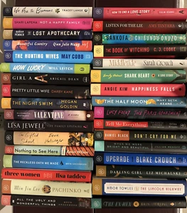 Book of the Month Club 33 Book Lot Like New - Picture 1 of 6