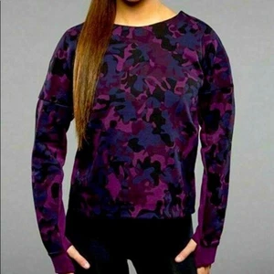 Nike Tech Fleece Purple Camo Crew Neck Sweatshirt Womens Size Medium 683796-563 - Picture 1 of 11