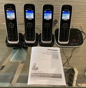 Panasonic Cyfrowy bezprzewodowy czteroosobowy telefon i system sekretarki Model KX-TGJ320E - Zdjęcie 1 z 3