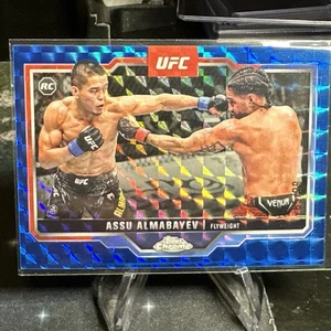 ASSU ALMABAYEV 2025 TOPPS CROMO UFC ROOKIE BLU GEOMETRICO RC/99 - Foto 1 di 2