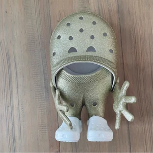 Croc Day 2021 Lil' Classic Gold Glitzer exklusive Schuhfigur Puppe 10"" - Bild 1 von 8