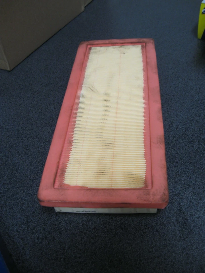 Hastings AF1364 Air Filter Fits Mini Cooper Countryman, Paceman & BMW Z4 Foto 1 de 2