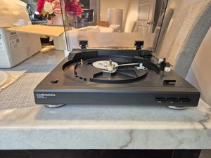 Audio Technica AT-LP2D Belt Drive USB Turntable  Music Record Player With Cables - Picture 1 of 6