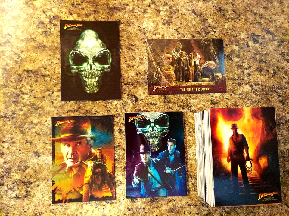 INDIANA JONES AND THE KINGDOM OF THE CRYSTAL SKULL COMPLETE SET + CHASE + PROMO - Image 1 of 4