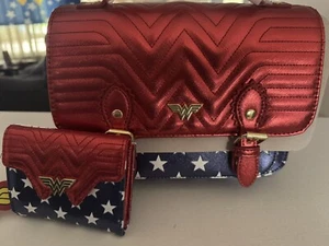 Wonder Woman Satchel And Matching Purse Bnwt - Picture 1 of 4
