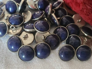 Lot 12 petits boutons vintage à pied bleu argenté  pied 1,1 cm ref 3424 - Picture 1 of 2